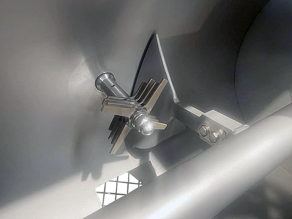 Dettaglio 2 del miscelatore industriale KB2PC00250DD MC² — DISPERSIONE DI OSSIDI IN PREMISCELATI PER EDILIZIA