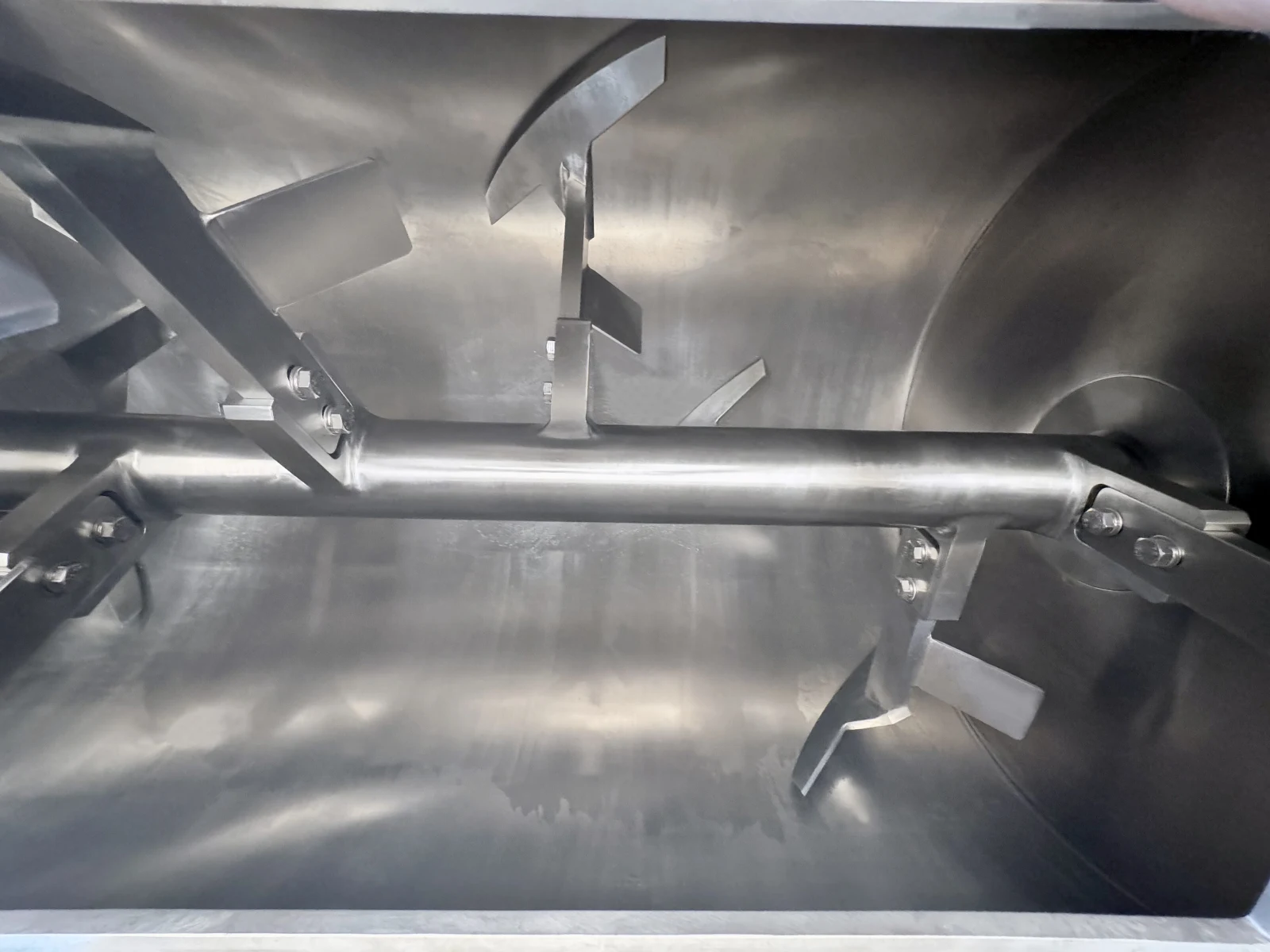 Dettaglio 2 del miscelatore industriale KB2SC02000DD MC² — PRODUZIONE DI MISCELE DI GRAFENE